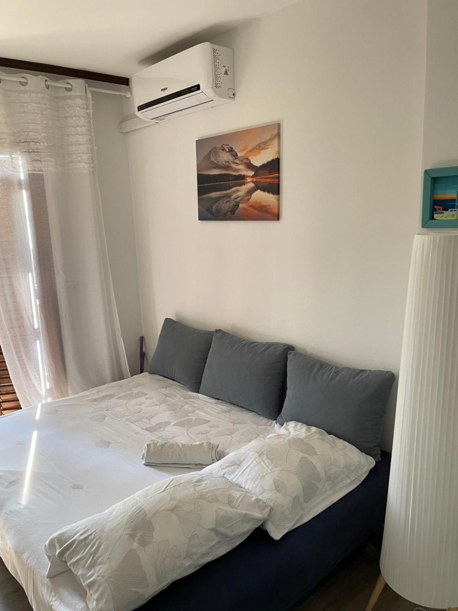 Apartman Hrusta Crikvenica Exterior foto